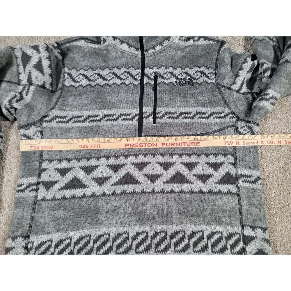 The North Face Gordon Lyons Novelty 1/4 Zip Sweater Mens XL Gray Fleece Aztec